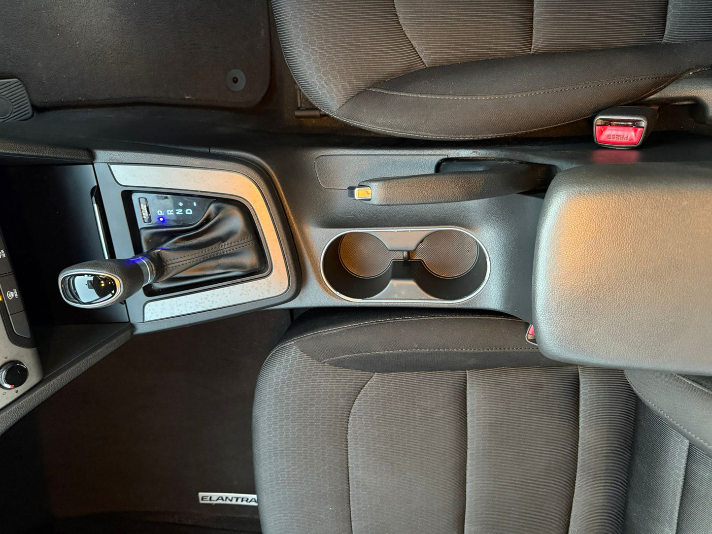 Hyundai Elantra 2017 Auto