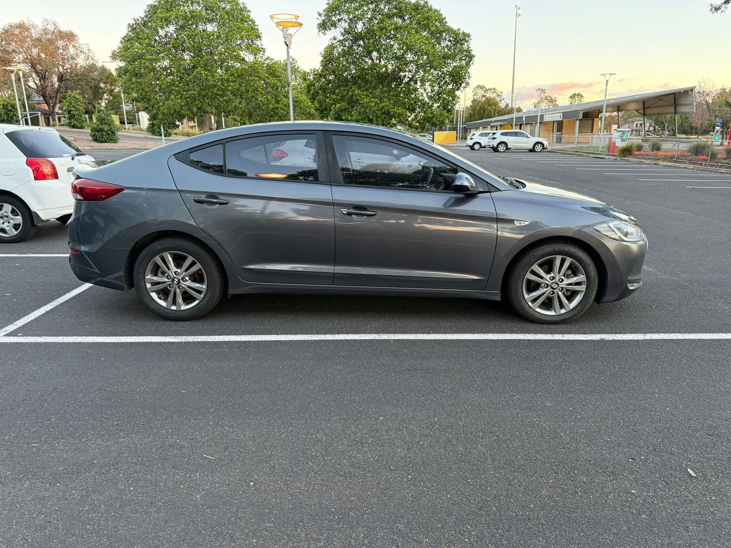 Hyundai Elantra 2017 Auto