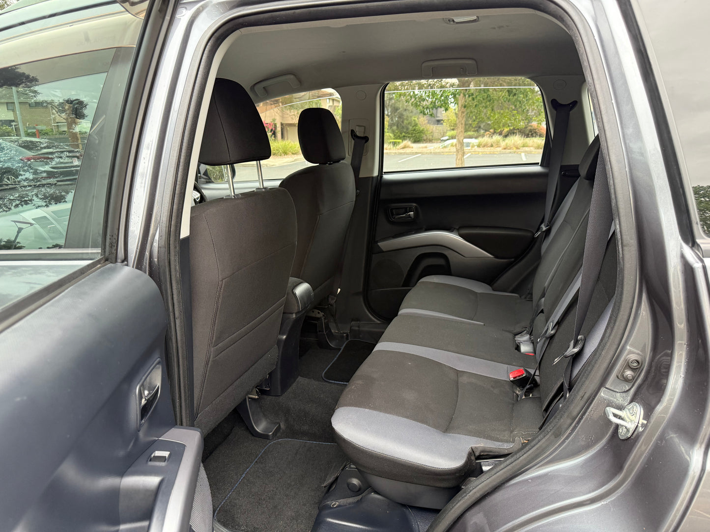 Mitsubishi Outlander 2011