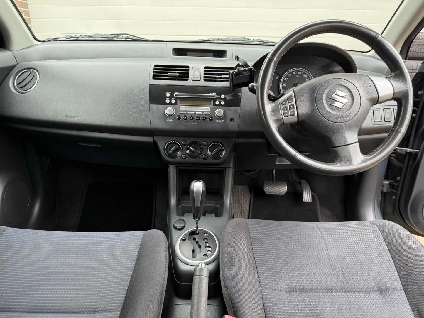 Suzuki Swift 2010 EZ