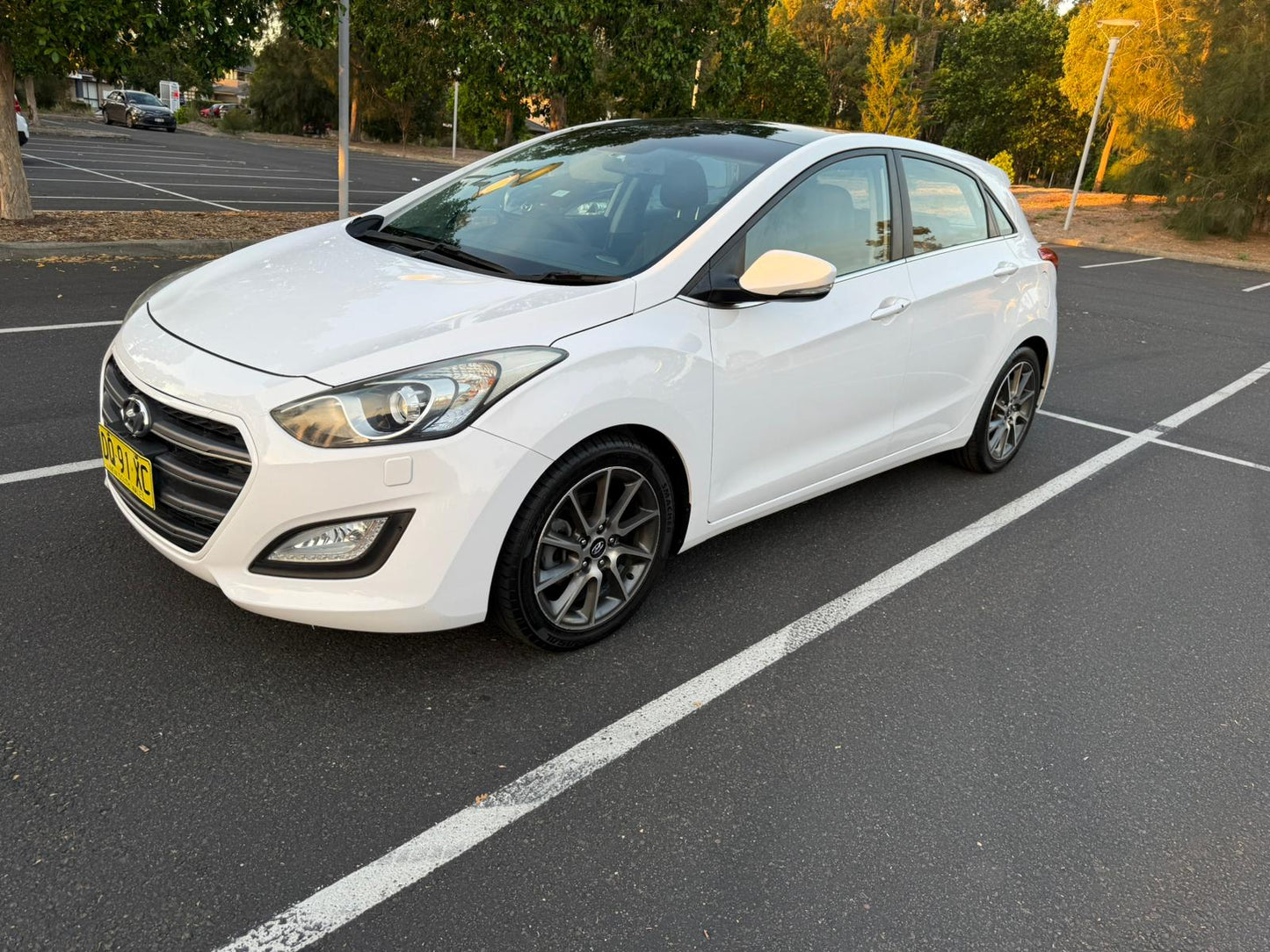 2015 Hyundai I3 Premium
