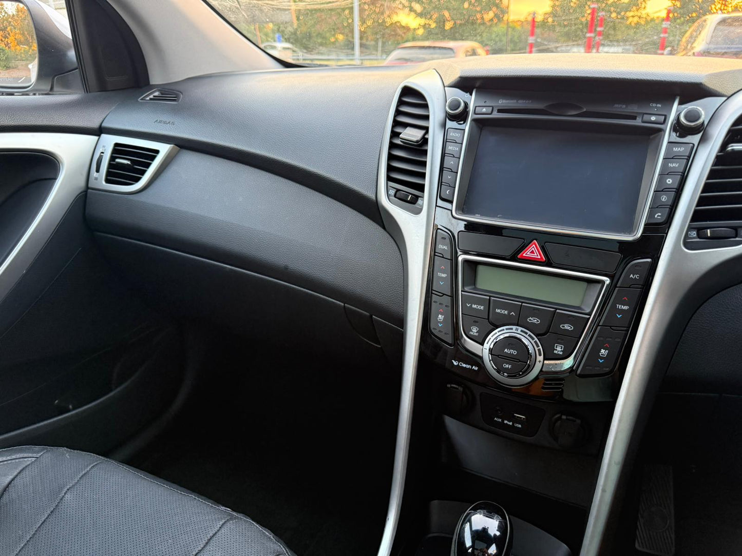 2015 Hyundai I3 Premium