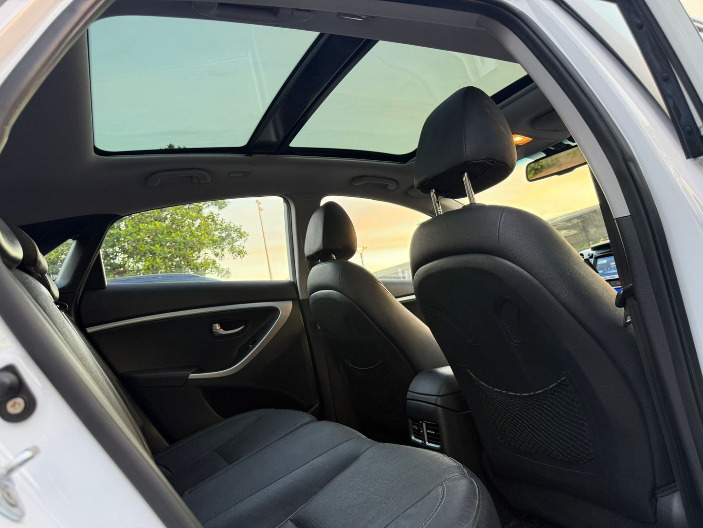 2015 Hyundai I3 Premium