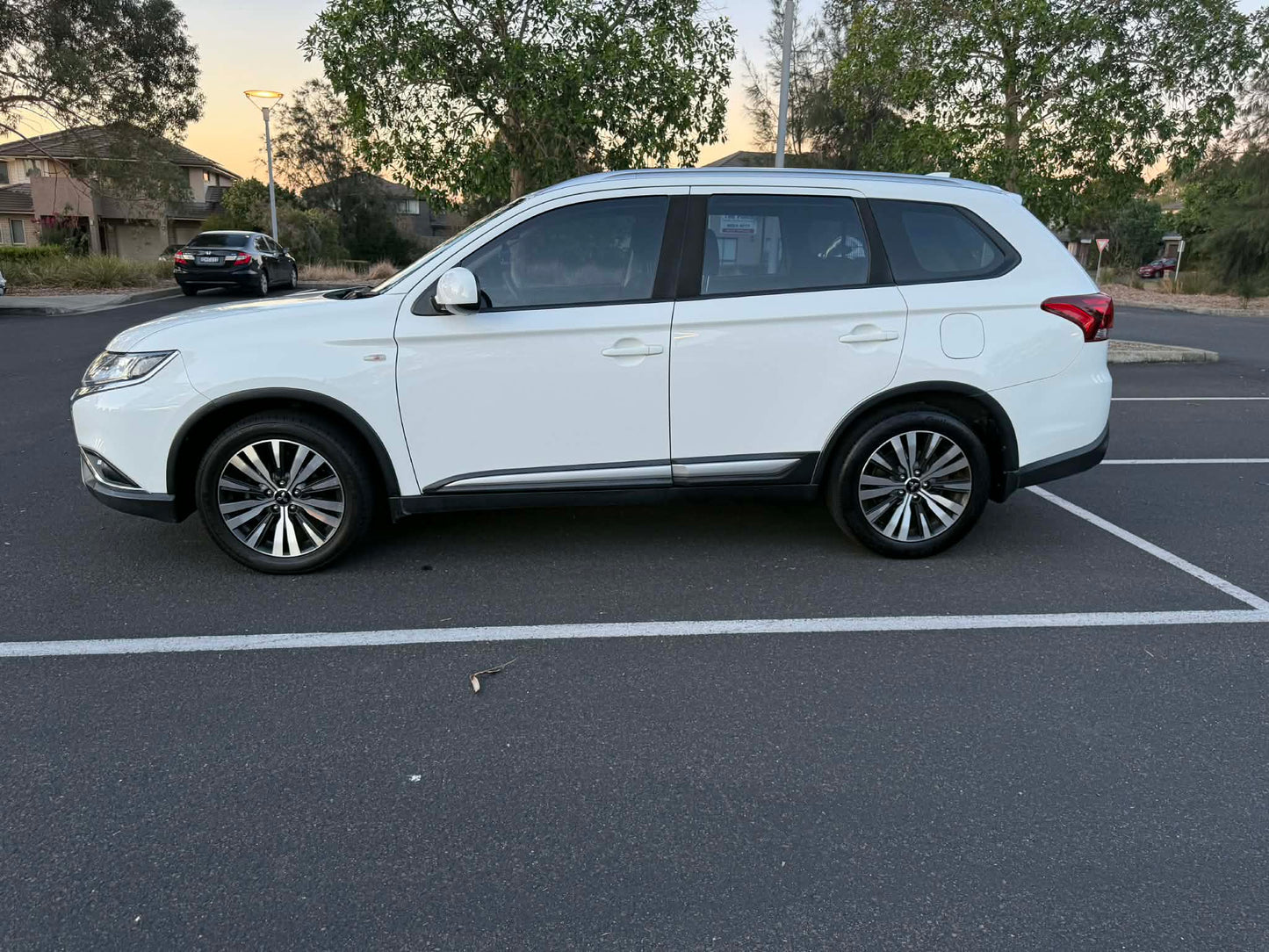 Mitsubishi Outlander 2019
